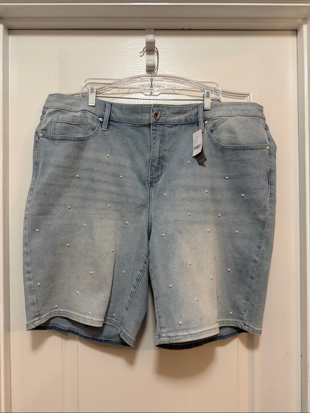 Lane Bryant Pearl embellished Bermuda shorts size 24 new with tags